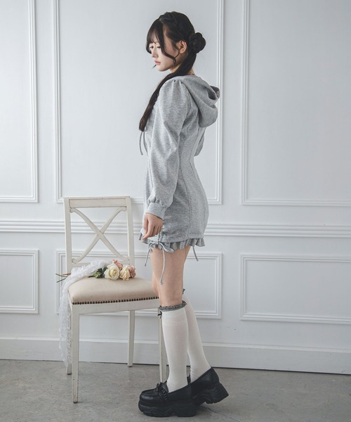 夢展望(ユメテンボウ)の「サイドドロストヨークギャザーミニタイトスウェットワンピース【大きいサイズあり】(ワンピース・レディース・グレー/アイボリー/ブラック・LL~3L/L~LL/M-L)」の13枚目の写真