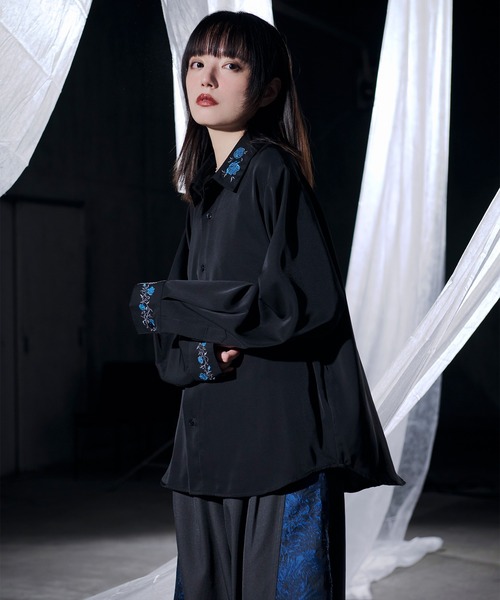 Ellno Loset（エルノロゼット）の「【UVカット＆イージーケア】ローズ刺繍シャツ/26LS（シャツ/ブラウス・メンズ・ブラック/ブルーグリーン/チャコール/オフホワイト・LARGE/MEDIUM/SMALL）」の6枚目の写真