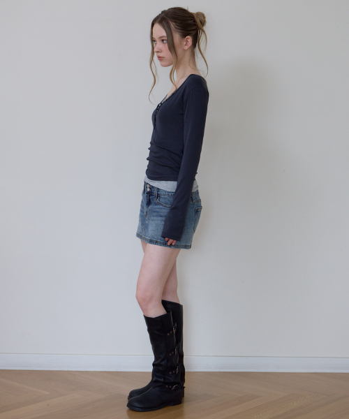 ROSEFRANTZ（ロゼフランツ）の「Basic V-neck Long Sleeve [Charcoal]（Tシャツ/カットソー・レディース・チャコールグレー・SMALL/MEDIUM/X-SMALL）」の6枚目の写真