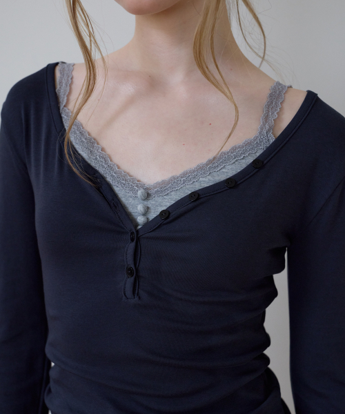 ROSEFRANTZ（ロゼフランツ）の「Basic V-neck Long Sleeve [Charcoal]（Tシャツ/カットソー・レディース・チャコールグレー・SMALL/MEDIUM/X-SMALL）」の11枚目の写真