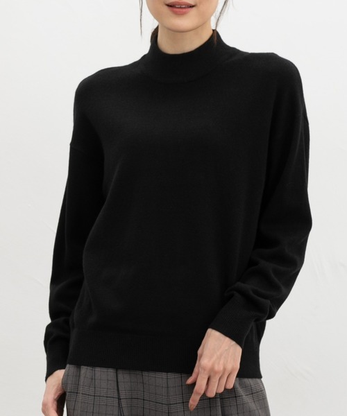 Honeys（ハニーズ）の「【ハニぽか・ダイナホット・ウォッシャブル】あったかハイネックニット（ニット/セーター・レディース・レッド/ブルーグリーン/ライトベージュ/ダークブラウン系1/杢グレー/ブラック・L/LL/M/S）」の2枚目の写真