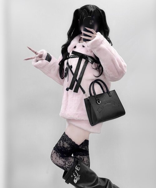 OLIVE des OLIVE(オリーブデオリーブ)の「【インフルエンサー企画】miko ribbon fur coat(その他アウター・レディース・ピンク/ブラック・FREE)」の11枚目の写真