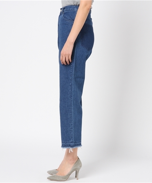 Khaju（カージュ）の「Khaju:5ポケットフライドヘムデニム（デニムパンツ・レディース・ブラック/ブルー・26/27）」の4枚目の写真