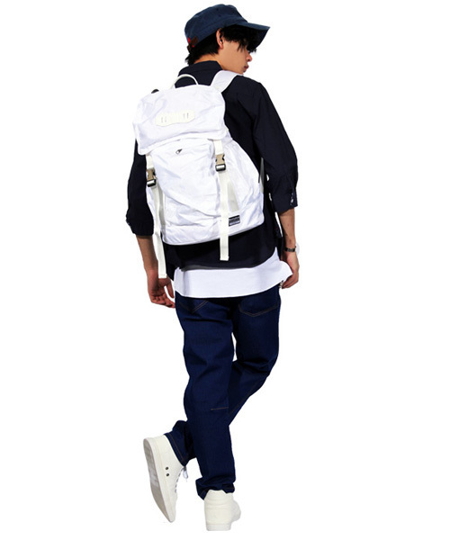 ８(eight)（エイト）の「スクエア リュックサック リュック ナイロン（バックパック/リュック・メンズ・グレー/ブラック/ホワイト・FREE）」の4枚目の写真