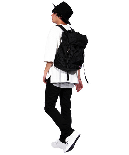 ８(eight)（エイト）の「スクエア リュックサック リュック ナイロン（バックパック/リュック・メンズ・グレー/ブラック/ホワイト・FREE）」の5枚目の写真