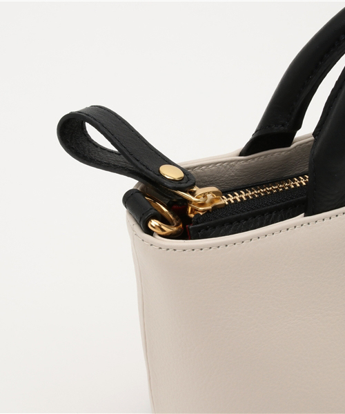 BLUE LABEL CRESTBRIDGE（ブルーレーベルクレストブリッジ）の「リボンレザーショルダーバッグ（ショルダーバッグ・レディース・ホワイト/ピンク・X）」の7枚目の写真