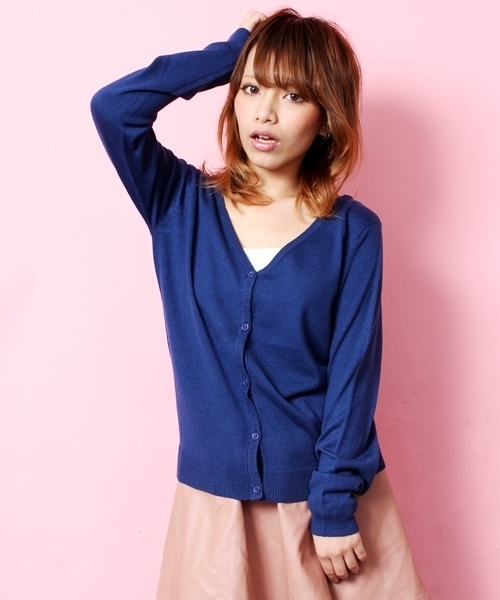 WEGO（ウィゴー）の「綿タッチアクリルVネックLSカーディガン（カーディガン/ボレロ・レディース・グリーン/グリーン系その他/ブルー/ネイビー/イエロー/ピンク/レッド・FREE）」の4枚目の写真