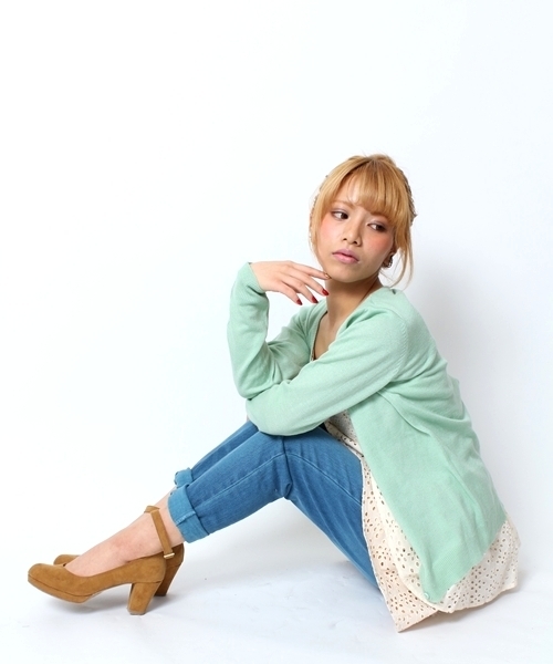 WEGO（ウィゴー）の「綿タッチアクリルVネックLSカーディガン（カーディガン/ボレロ・レディース・グリーン/グリーン系その他/ブルー/ネイビー/イエロー/ピンク/レッド・FREE）」の15枚目の写真