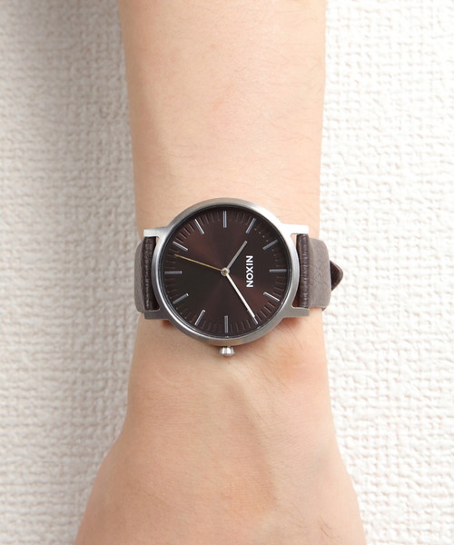 NIXON(ニクソン)の「THE PORTER LEATHER(アナログ腕時計・メンズ・インディゴブルー/ブラック系その他/ブルー系その他/バーガンディー/シルバー×ブラック/ブラック系その他2/ブルー/ブラウン系その他/ゴールド系その他/ブラウン系その他2・FREE/ONE SIZE)」の9枚目の写真