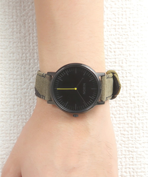 NIXON(ニクソン)の「THE PORTER LEATHER(アナログ腕時計・メンズ・インディゴブルー/ブラック系その他/ブルー系その他/バーガンディー/シルバー×ブラック/ブラック系その他2/ブルー/ブラウン系その他/ゴールド系その他/ブラウン系その他2・FREE/ONE SIZE)」の3枚目の写真