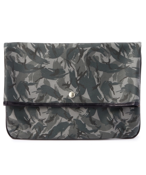 BEAUTY&YOUTH UNITED ARROWS（ビューティーアンドユースユナイテッドアローズ）の「BY コーティング クラッチショルダーバッグ ¨ ∴ §§◆（ショルダーバッグ・メンズ・ダークグリーン/ネイビー/グレー/ブラック/コバルトブルー/その他1・フリー）」の16枚目の写真