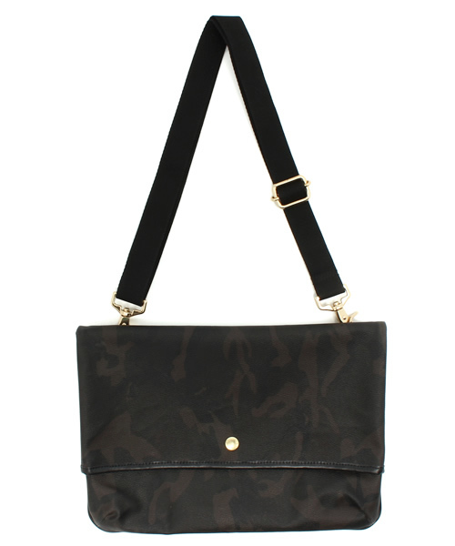 BEAUTY&YOUTH UNITED ARROWS（ビューティーアンドユースユナイテッドアローズ）の「BY コーティング クラッチショルダーバッグ ¨ ∴ §§◆（ショルダーバッグ・メンズ・ダークグリーン/ネイビー/グレー/ブラック/コバルトブルー/その他1・フリー）」の20枚目の写真