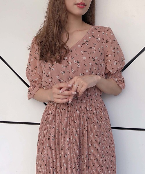 one after another NICE CLAUP（ワンアフターアナザーナイスクラップ）の「【Web限定 】プリーツロングワンピース（ワンピース・レディース・ブラック/ミント/サックスブルー/マルチ/ピンク系その他・FREE）」の15枚目の写真