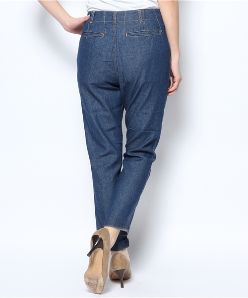 mystic（ミスティック）の「デニムテーパードパンツ（デニムパンツ・レディース・ライトブルー/ホワイト/ブルー・1/2）」の12枚目の写真