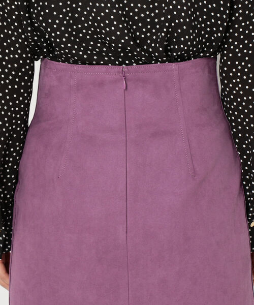 NOLLEY’S（ノーリーズ）の「人工皮革タイトロングスリットスカート（スカート・レディース・ダークブラウン/ライトパープル・38/36）」の20枚目の写真