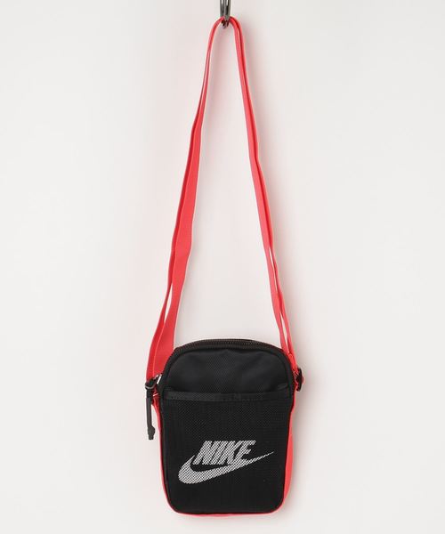 NIKE(ナイキ)の「WEGO/NIKE ヘリテージスモールアイテム(ショルダーバッグ・メンズ・カーキ/ブラック・FREE)」の8枚目の写真