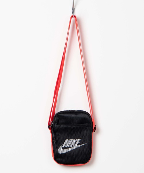 NIKE(ナイキ)の「WEGO/NIKE ヘリテージスモールアイテム(ショルダーバッグ・メンズ・カーキ/ブラック・FREE)」の14枚目の写真