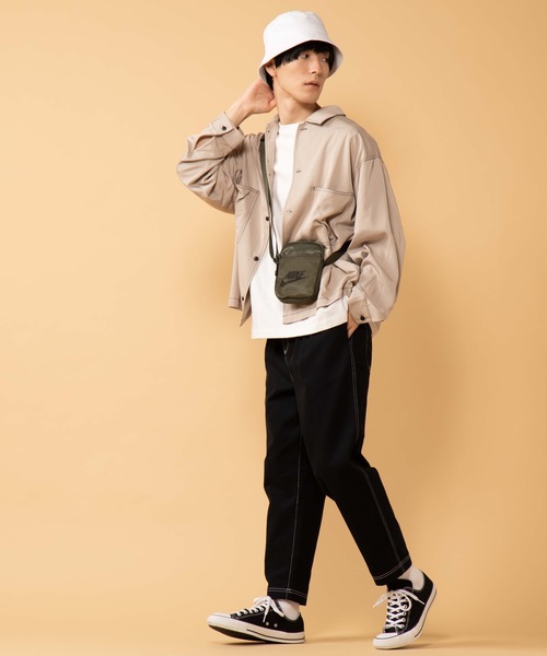 NIKE(ナイキ)の「WEGO/NIKE ヘリテージスモールアイテム(ショルダーバッグ・メンズ・カーキ/ブラック・FREE)」の11枚目の写真