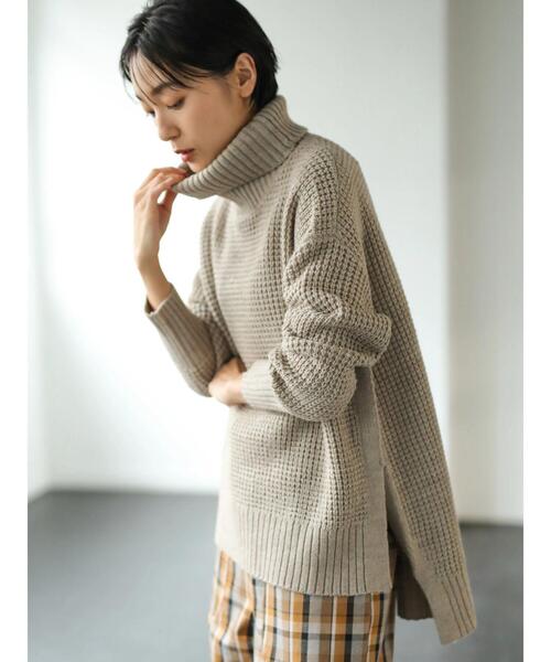 AMERICAN HOLIC(アメリカンホリック)の「ワッフルタートル裾スリットニットチュニック *(ニット/セーター・レディース・ブラウン/ベージュ系その他2/グリーン/ネイビー/パープル・M/L)」の11枚目の写真