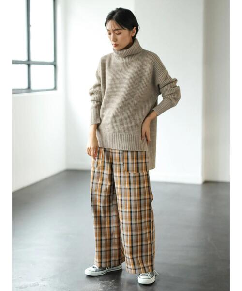 AMERICAN HOLIC(アメリカンホリック)の「ワッフルタートル裾スリットニットチュニック *(ニット/セーター・レディース・ブラウン/ベージュ系その他2/グリーン/ネイビー/パープル・M/L)」の12枚目の写真