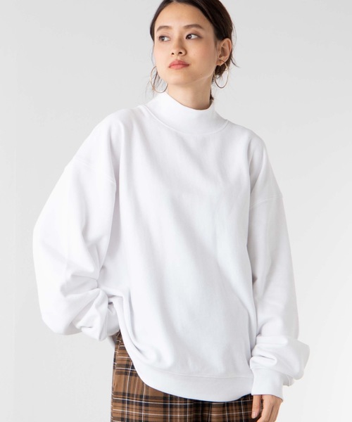 WEGO(ウィゴー)の「WEGO/カラービッグシルエットモックネックプルオーバー(スウェット・メンズ・ホワイト/ブラック/ベージュ/パープル・SMALL/MEDIUM/LARGE)」の2枚目の写真