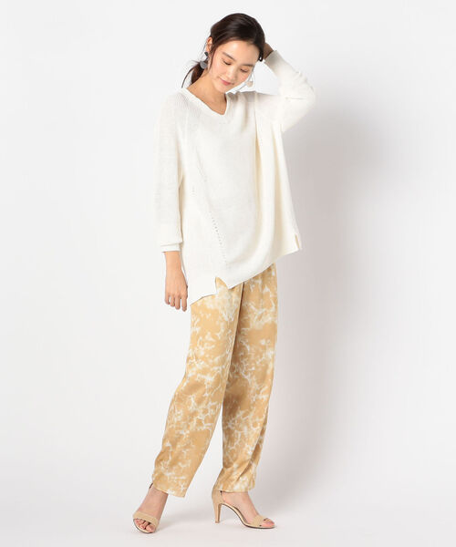 NOLLEY’S Sophi(ノーリーズソフィ)の「リネン混片畦Vネックプルオーバーニット(ニット/セーター・レディース・オフホワイト/ミント/キャメル・38)」の5枚目の写真