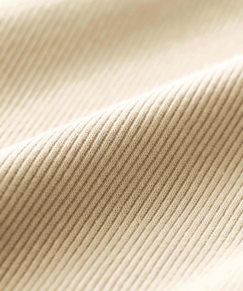 GeeRA（ジーラ）の「リブアシメネックＴシャツ（Tシャツ/カットソー・レディース・ベージュ/レッド/ブラウン/ブラック/オフホワイト・LARGE/XX-LARGE/MEDIUM/X-LARGE/SMALL）」の16枚目の写真