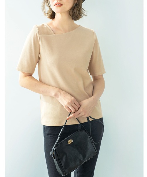 GeeRA（ジーラ）の「リブアシメネックＴシャツ（Tシャツ/カットソー・レディース・ベージュ/レッド/ブラウン/ブラック/オフホワイト・LARGE/XX-LARGE/MEDIUM/X-LARGE/SMALL）」の14枚目の写真