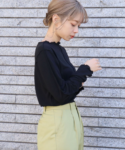 tiptop（ティップトップ）の「メロウ切り替えボートネックロンT（Tシャツ/カットソー・レディース・オフホワイト/ブラック/ベージュ・FREE）」の15枚目の写真