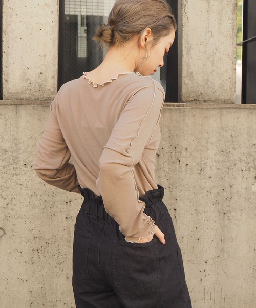 tiptop（ティップトップ）の「メロウ切り替えボートネックロンT（Tシャツ/カットソー・レディース・オフホワイト/ブラック/ベージュ・FREE）」の8枚目の写真