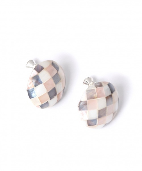 GLOBAL WORK（グローバルワーク）の「2WAYモザイクシェルイヤリング/881695（イヤリング・レディース・ピンク/その他1/ライトイエロー・FREE）」の8枚目の写真