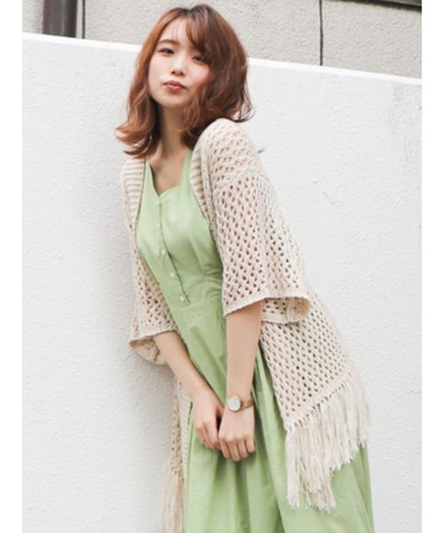 dazzlin（ダズリン）の「フリンジディティールカーデ（カーディガン/ボレロ・レディース・ベージュ/オフホワイト/カーキ・FREE）」の3枚目の写真