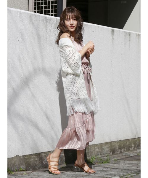 dazzlin（ダズリン）の「フリンジディティールカーデ（カーディガン/ボレロ・レディース・ベージュ/オフホワイト/カーキ・FREE）」の4枚目の写真