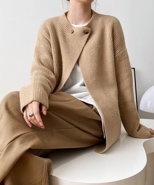 SMILE ORCHID(スマイルオーキッド)の「レイヤードで着れるのが魅力的2wayニットカーディガン(ニット/セーター・レディース・アイボリー/ベージュ/ブラウン/カーキ/ピンク/グレー・FREE)」の5枚目の写真