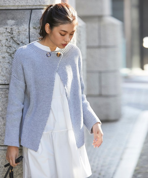 SMILE ORCHID(スマイルオーキッド)の「レイヤードで着れるのが魅力的2wayニットカーディガン(ニット/セーター・レディース・アイボリー/ベージュ/ブラウン/カーキ/ピンク/グレー・FREE)」の19枚目の写真