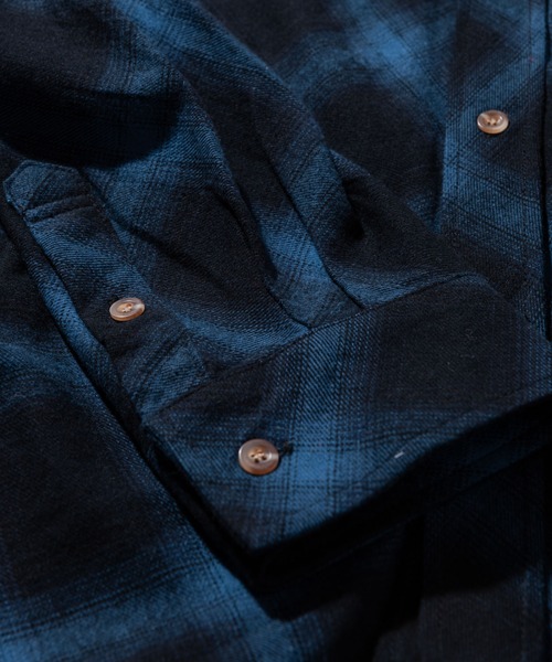 glamb（グラム）の「Big ombre check SH / ビッグオンブレチェックシャツ（シャツ/ブラウス・メンズ・ブルー/レッド・M/L）」の7枚目の写真