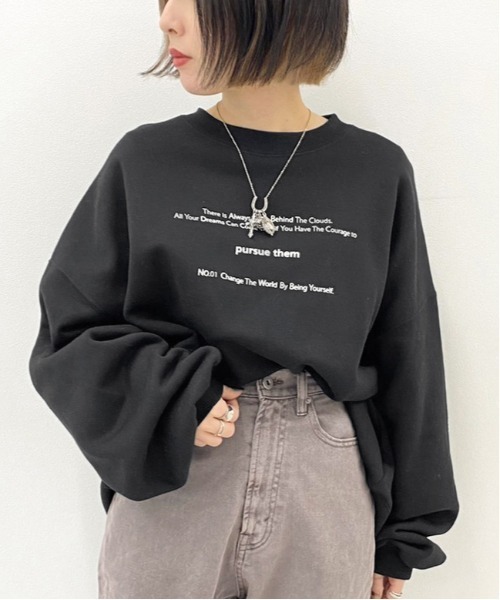 apres jour mignon(アプレジュールミニョン)の「アソートプリントルーズスウェット【ZOZOTOWN限定アイテム】(スウェット・レディース・ブラック/ブラック系その他/ボルドー/アイボリー/クリーム/ブルー系その他/グレイッシュベージュ/モカ/その他/ダークブラウン/パープル/ブラック系その他2・X-LARGE/フリー)」の5枚目の写真