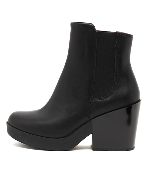 CAMPER（カンペール）の「SAMBA (サンバ)（ブーティ・レディース・ブラック・24.0cm/25.0cm/22.5cm/23.5cm/23.0cm）」の2枚目の写真