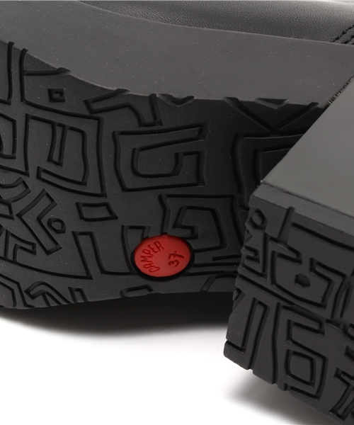 CAMPER（カンペール）の「SAMBA (サンバ)（ブーティ・レディース・ブラック・24.0cm/25.0cm/22.5cm/23.5cm/23.0cm）」の4枚目の写真