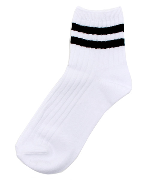 WEGO（ウィゴー）の「WEGO/2ラインソックス（ソックス/靴下・レディース・ホワイト/ブラック/ダークグリーン/ワイン・FREE）」の2枚目の写真