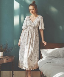 Amphi アンフィのルームウェア パジャマ ホワイト 白色系 花柄 ボタニカル柄 通販 Zozotown