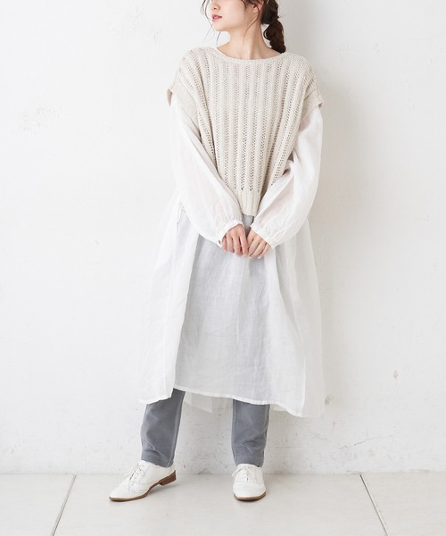 PUAL CE CIN（ピュアルセシン）の「綿麻／コットンリネン／スラブ針抜きベスト（ベスト・レディース・ホワイト/ナチュラル/ブラック・FREE）」の17枚目の写真