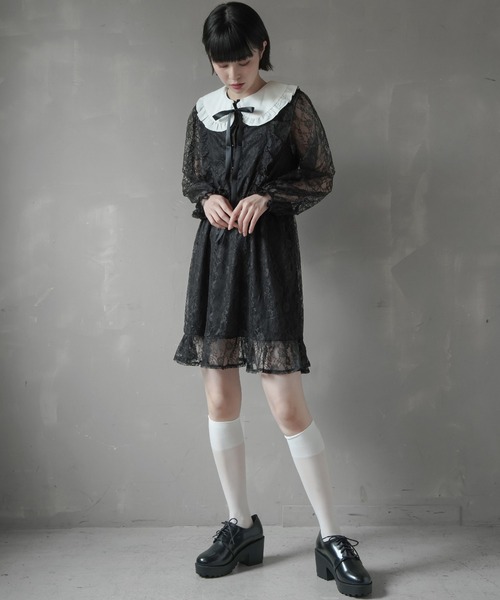 SPINNS（スピンズ）の「【累計販売1万3000足】ナイロン シアーハイソックス（ソックス/靴下・レディース・ホワイト/ブラック・ONESIZE）」の9枚目の写真