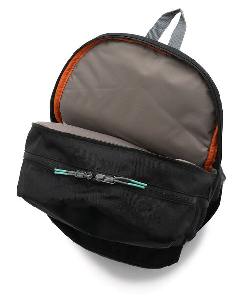 POLeR OUTDOOR STUFF（ポーラーアウトドアスタッフ）の「POLeR OUTDOOR STUFF/ポーラーアウトドアスタッフ　CLASSIC DAYPACK（バックパック/リュック・メンズ・ブラック・FREE）」の2枚目の写真
