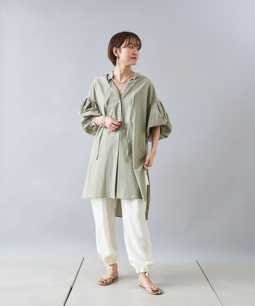 DouDou(ドゥドゥ)の「スキッパーチュニックシャツ(シャツ/ブラウス・レディース・オフホワイト/カーキ/ピンク・FREE)」の5枚目の写真