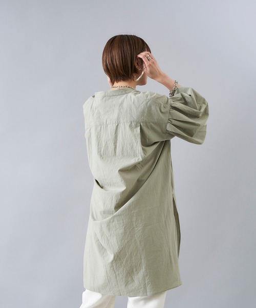 DouDou(ドゥドゥ)の「スキッパーチュニックシャツ(シャツ/ブラウス・レディース・オフホワイト/カーキ/ピンク・FREE)」の21枚目の写真