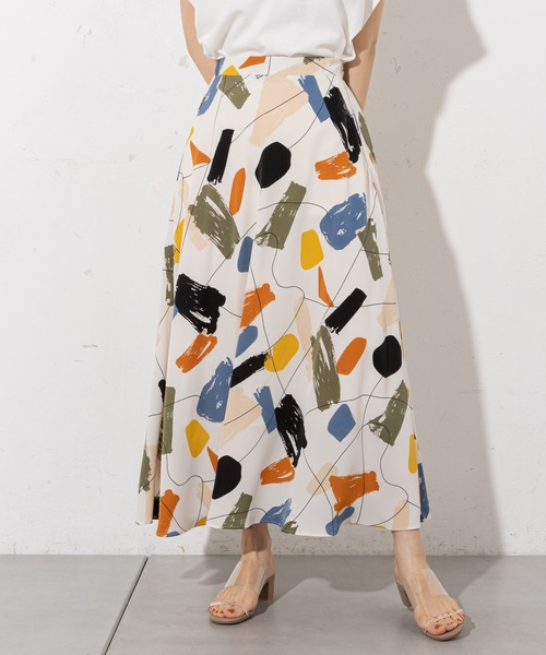 prose verse（プロズヴェール）の「ペイント / 幾何柄 フレアスカート（スカート・レディース・ブラック/オフホワイト・ﾌﾘ-）」の14枚目の写真