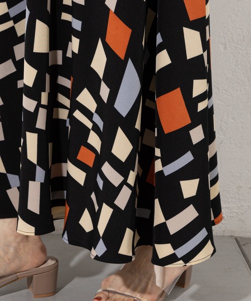 prose verse（プロズヴェール）の「ペイント / 幾何柄 フレアスカート（スカート・レディース・ブラック/オフホワイト・ﾌﾘ-）」の22枚目の写真