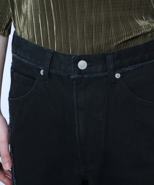 HARE（ハレ）の「フリンジラインデニムパンツ(HARE)（デニムパンツ・メンズ・ブラック/インディゴブルー・SMALL/MEDIUM）」の3枚目の写真