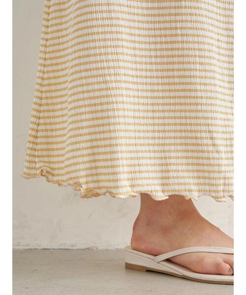 earth music&ecology(アースミュージックアンドエコロジー)の「セミフレアギンガムスカート *(スカート・レディース・ブラック/レッド/イエロー・FREE)」の9枚目の写真